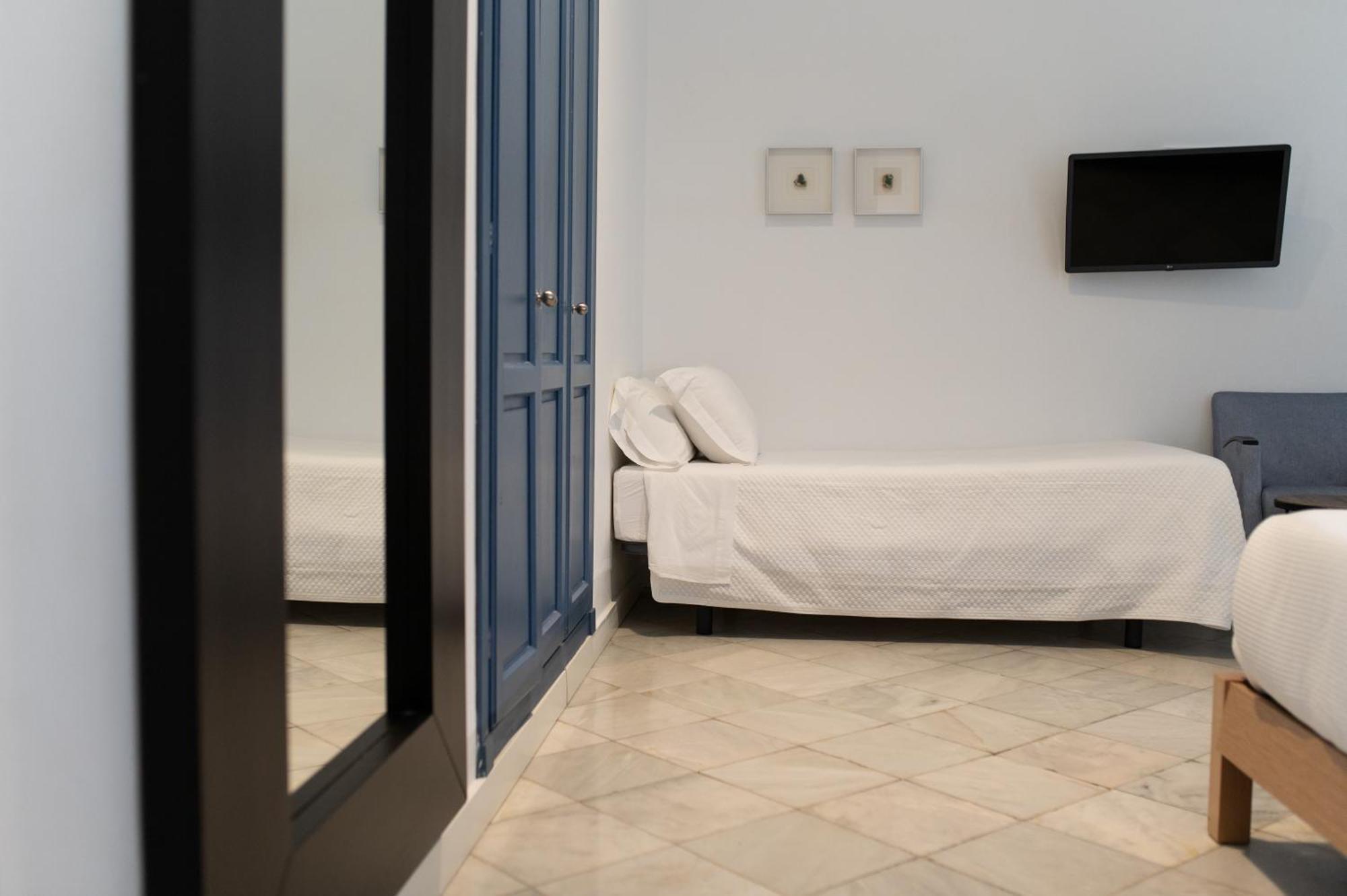 Apartahotel Siglo XIX Tarifa Luaran gambar